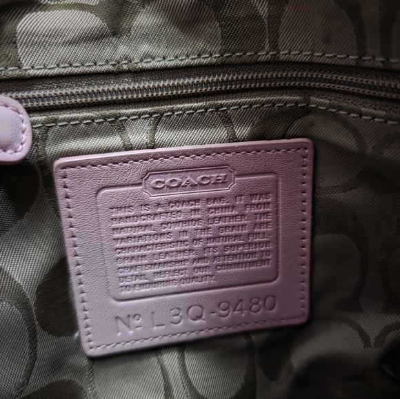 Coach Soho Duffle 9480 - Picture 2 of 8